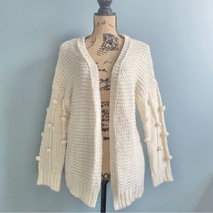 Pom Pom sleeve Chunky Knit Acrylic Cardigan cream G.V.O.